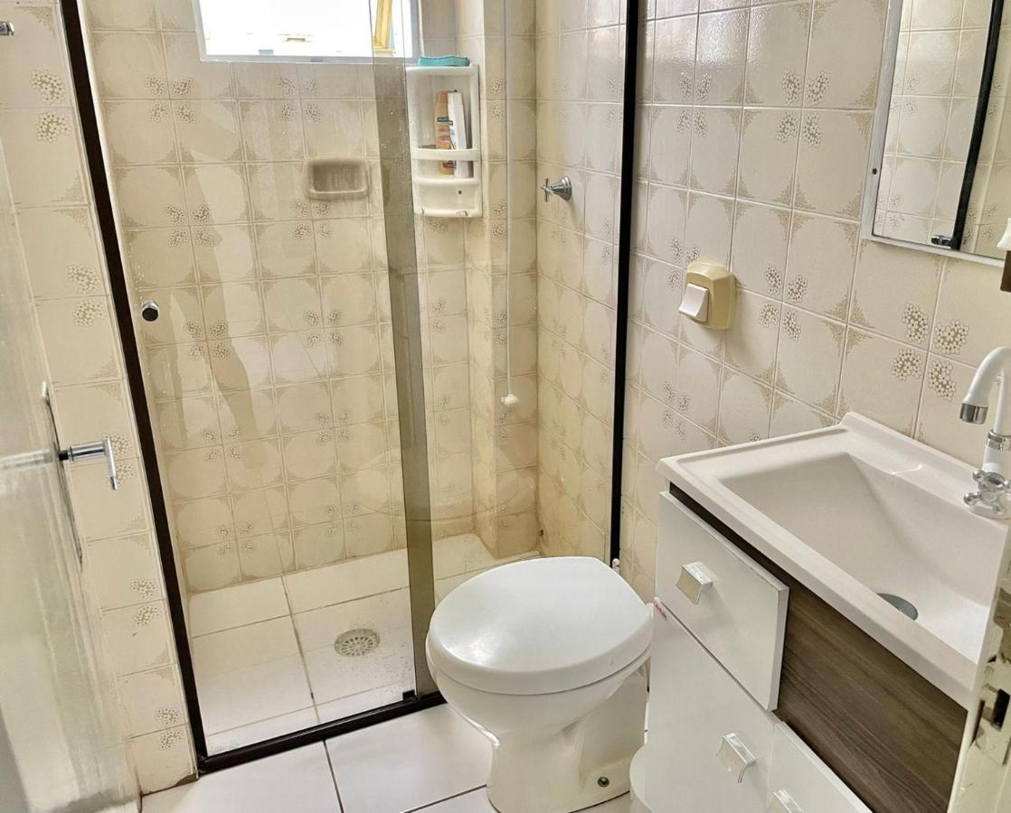 Apto Espacoso Uma Quadra Do Mar Com Garagem Balneario Camboriu